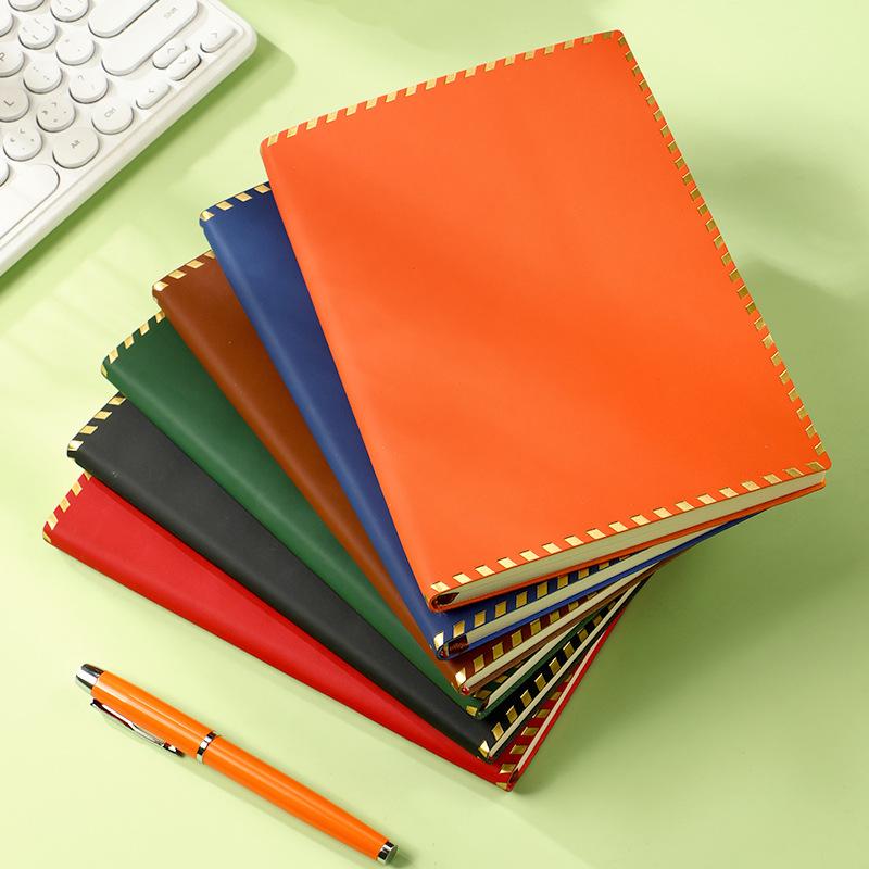 Customized A5 Leather Notebook Gift Set with Logo Engraving