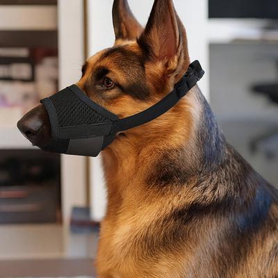 Síťovaná zábrana pro psa s nastavitelným popruhem Náhubek pro psa Prodyšný náhubek pro domácí mazlíčky Zabraňuje kousání, štěkání, pití