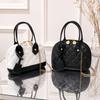 Quarterly Shell Women's Shoulder Bag, Versatile Commuting Crossbody Mini Bag, Perfect for Dates, Work, Shopping, and Storage.