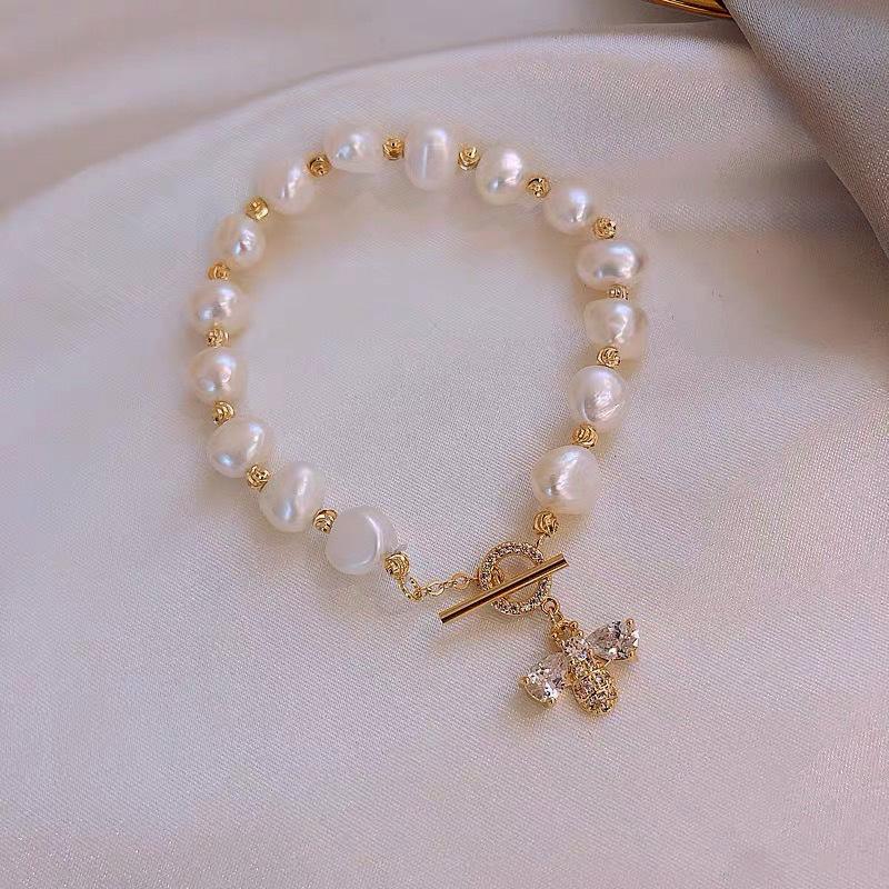 2024 Trendy Freshwater Pearl Bracelet: Simple, Elegant European & American Style Jewelry