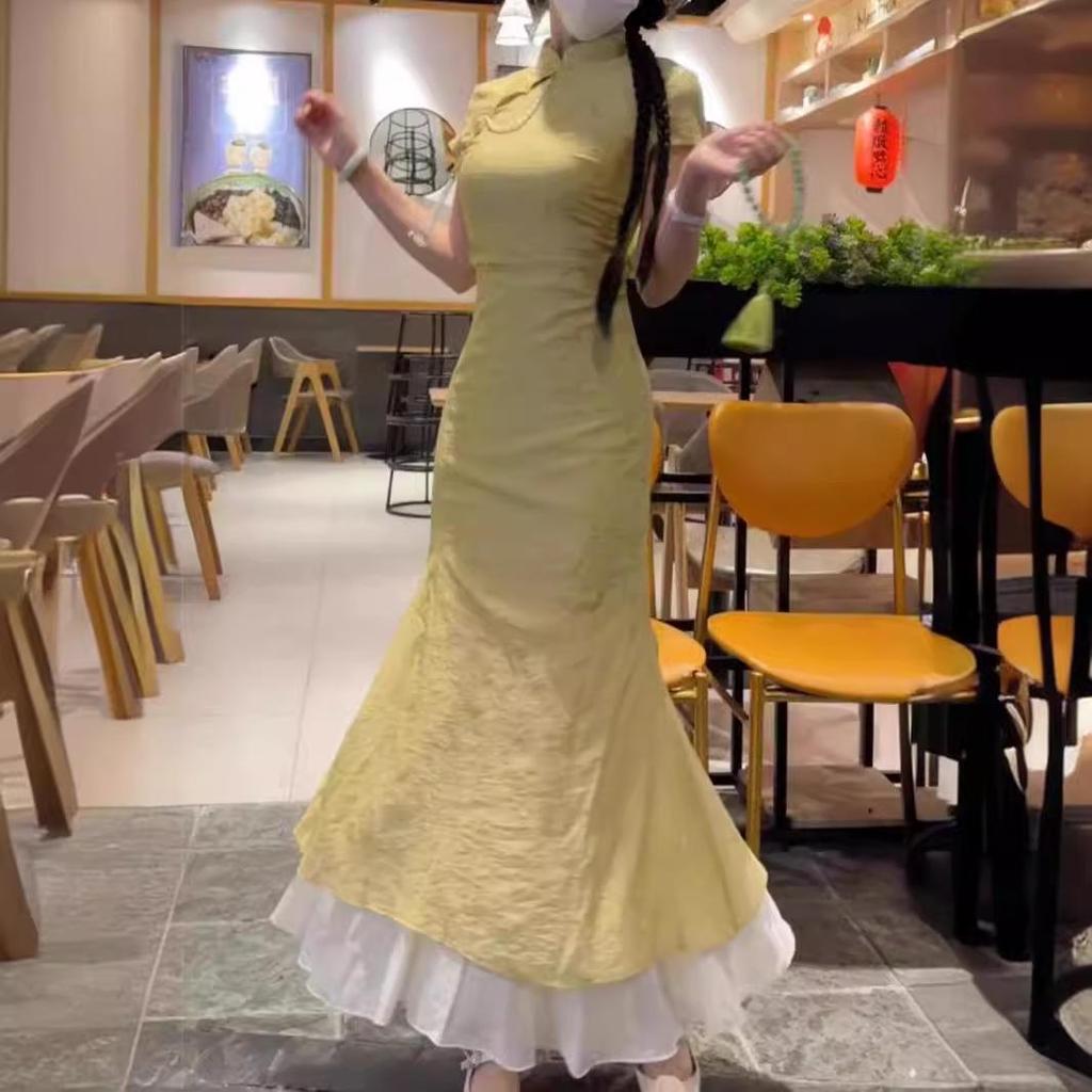 Retro Chinese Stand Collar Cheongsam: Step by Step Lotus Spliced Slimming Dress