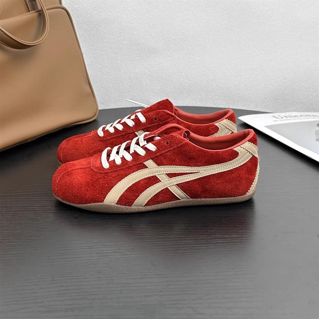Leather Casual Sports Shoes Versatile Outdoor Flat Shoes Black Running Shoes Soft Baseplate Shoes Women