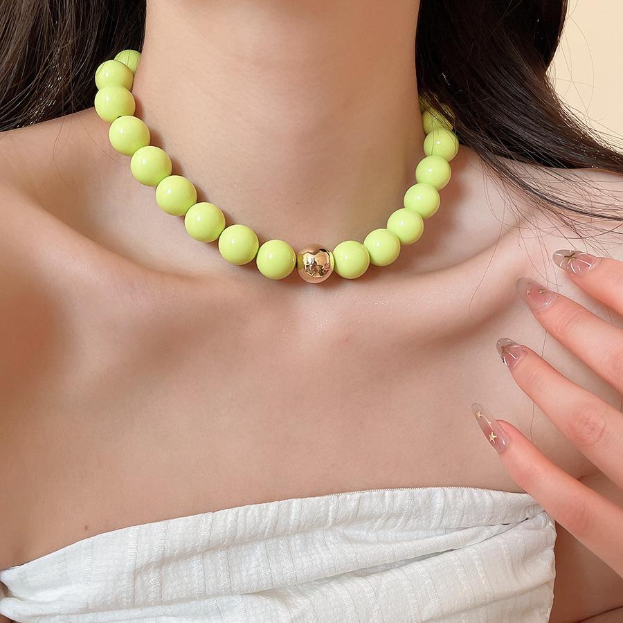 Colorful Summer Acrylic Bead Necklace – Simple, Fashionable, High-End Clavicle Jewelry
