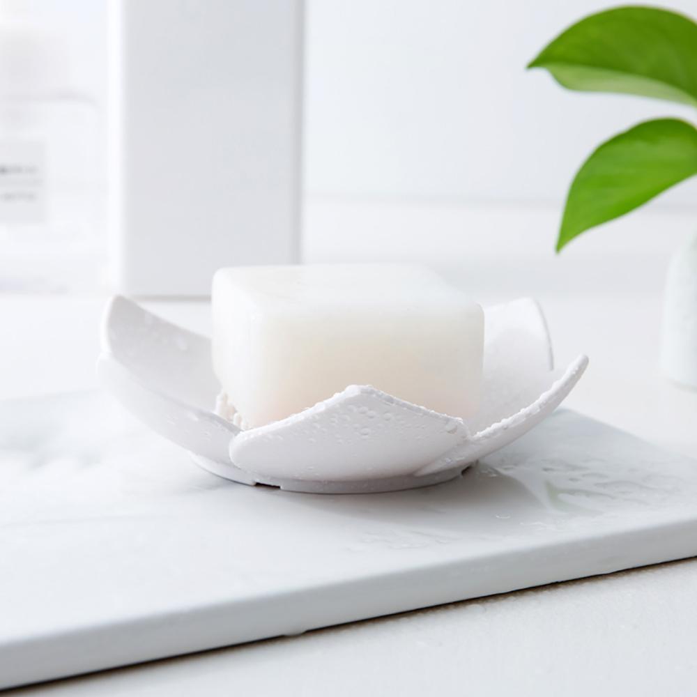 Newest Soap Box Lotus Shape Non lip Portable Silicone with Drain Soap Box Hole for Bathroom Kitchen Soap Pan Bathroom Accessorie