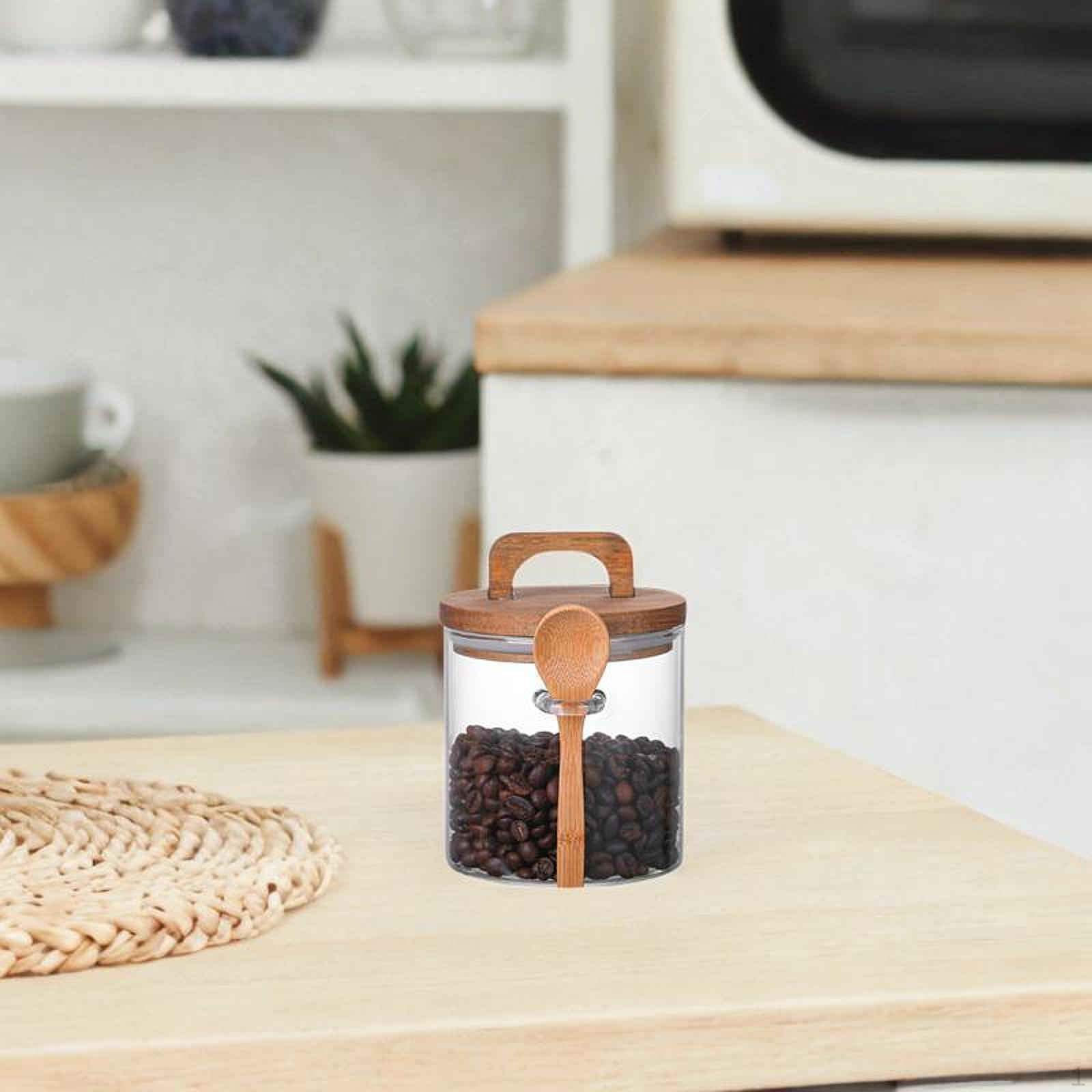 

Набор герметичных стеклянных канистр для хранения на кухне