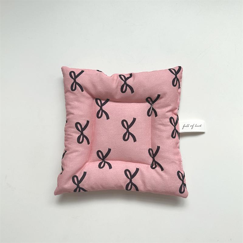14x14cm Bow Pattern Unique Square Shaped Multi-functional Multiple Styles Heat Resistant Cotton Home Table Decor Accessories