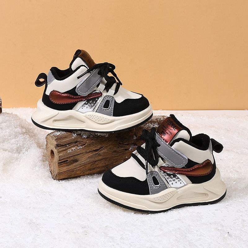 

Детская спортивная обувь зима новая мода универсальная обувь для скейтборда девочки флис теплая повседневная обувь мальчики кроссовки прилив 30 yards inner length about 18CM чёрный