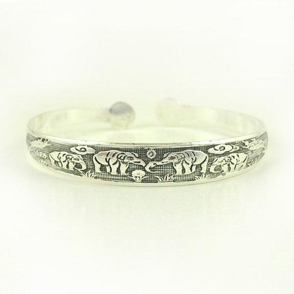 Retro Cuff Bracelets Tibetan Silver Metal Carving Fish Elephant Flower Bangles Vintage Gypsy Jewelry Female Gifts