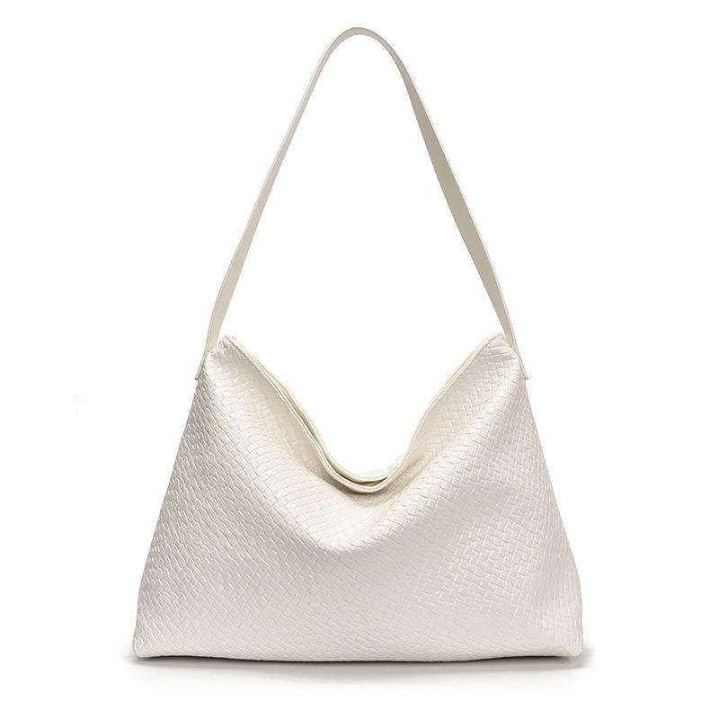 New Stylish Simple Large-capacity Shoulder Bag Casual Versatile Commuter Portable Tote Bag Tide