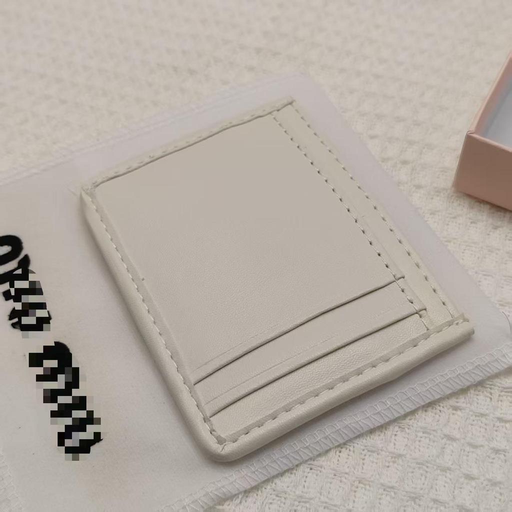 Trendy M Women's Versatile Pleated Wallet: Stylish Short Coin & Card Holder