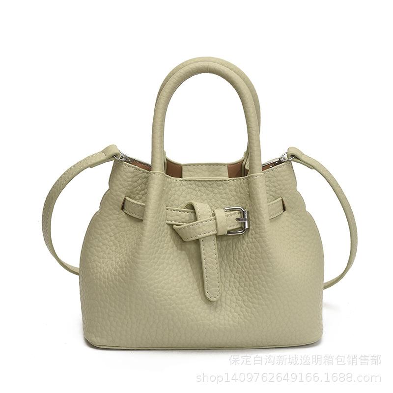 Premium Sense Portable Bucket Bag Women's 2025 New Trendy Summer Fashion Shoulder Bag Texture Vegetable Basket Messenger Bag