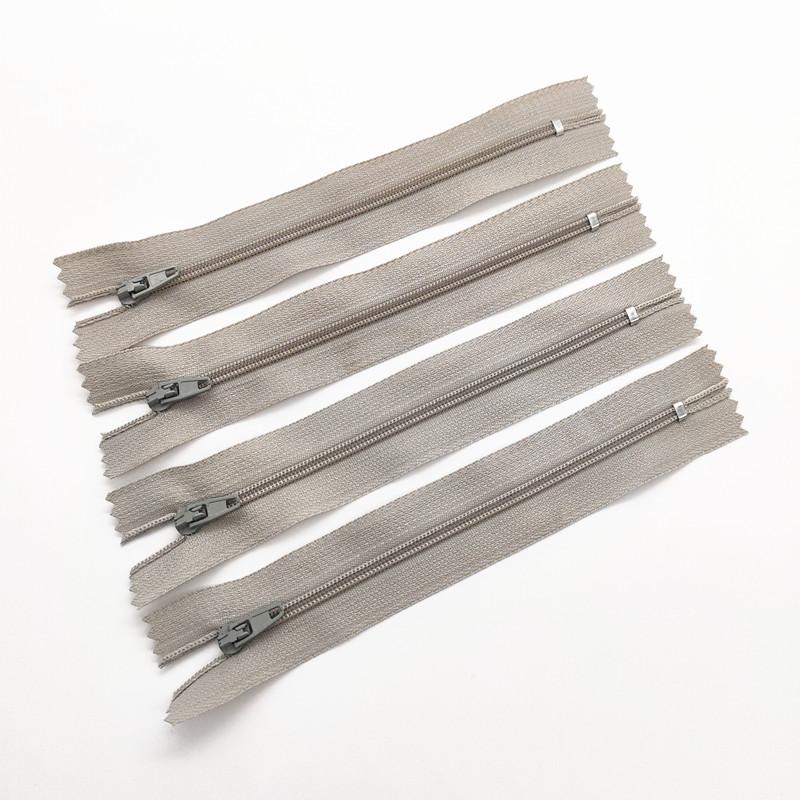 10Pcs  3# 7.5Cm-60Cm (3-24 Inches) Closed Nylon Coil Zipper  Suitable For Clothes 20 Colors Zippers For Sewing