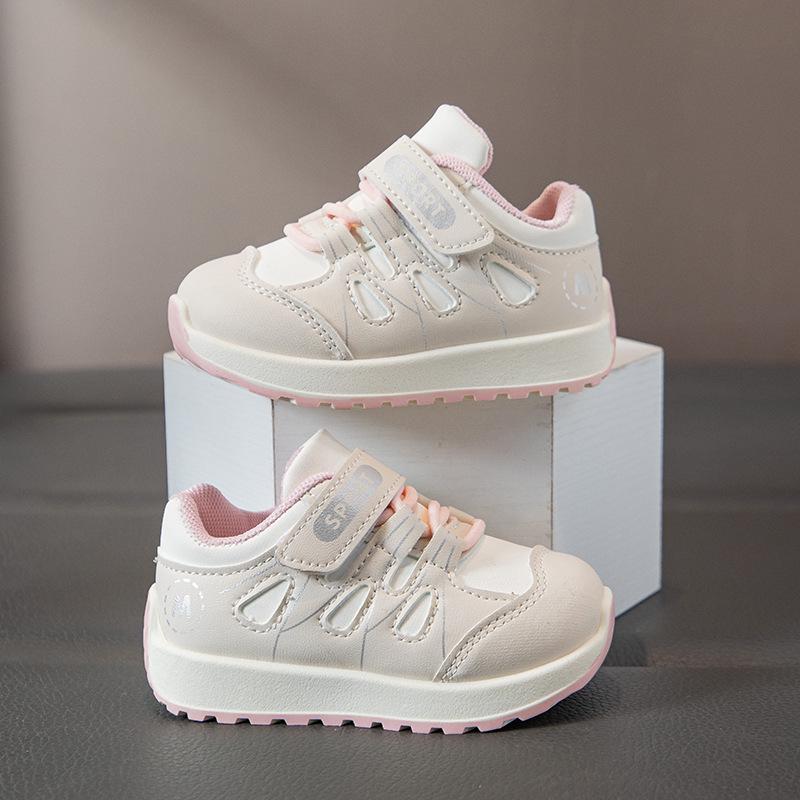 2026 Spring New Arrivals: Girls' Soft Sole Leather Shoes - Non-slip, Comfortable, Fashionable for Kindergarten.