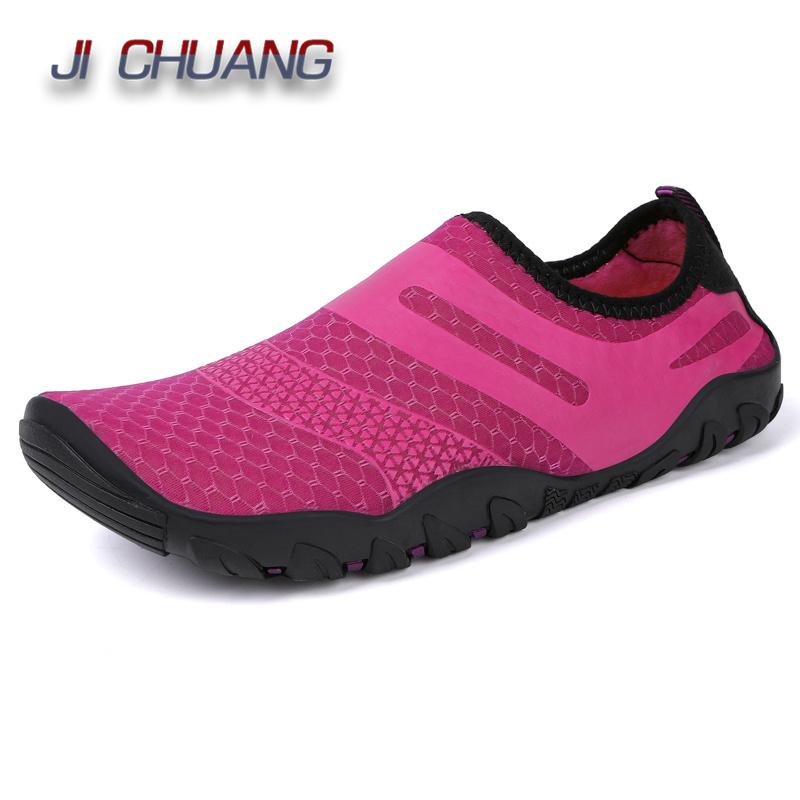 Hot Sell Wide Toe Box Men Upstream Shoes Skidproof Beach Sandals River Sea Minimalist Aqua Shoes for Men Swimming Water Shoes