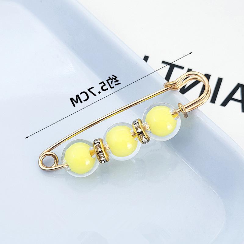 Waist Pin Accessory Brooch for Adjusting Clothing Fit and Preventing Exposure