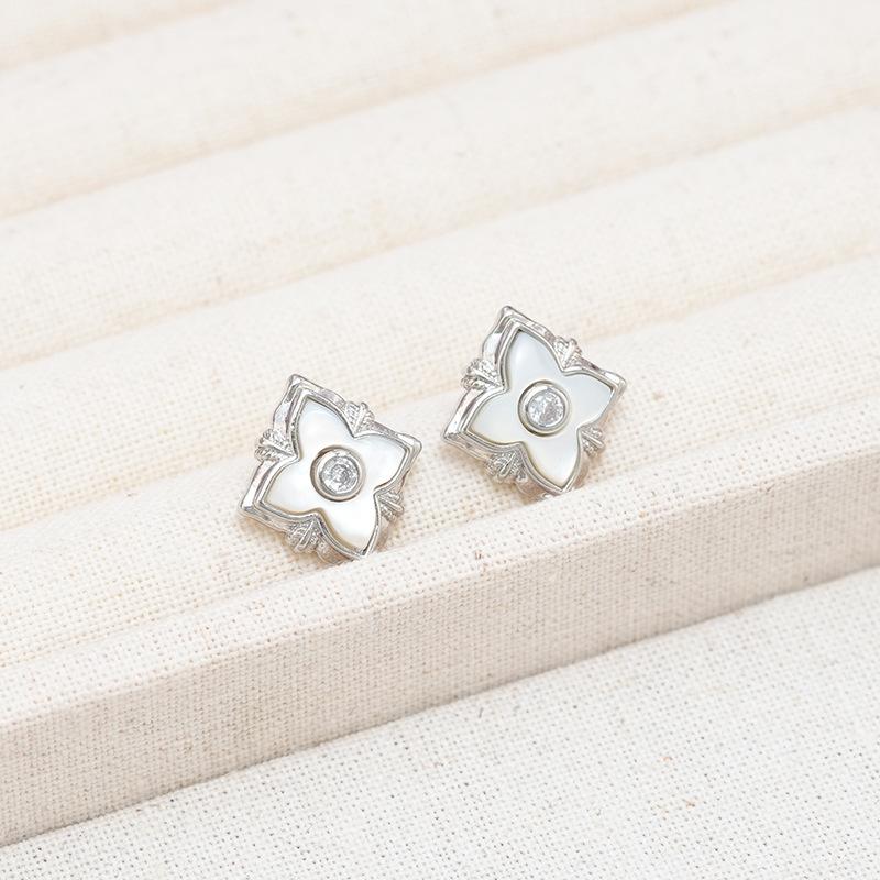 Unique Light Luxury High-End Fritillary Rhombus Earrings, Female Sweet Temperament Fashion Earrings