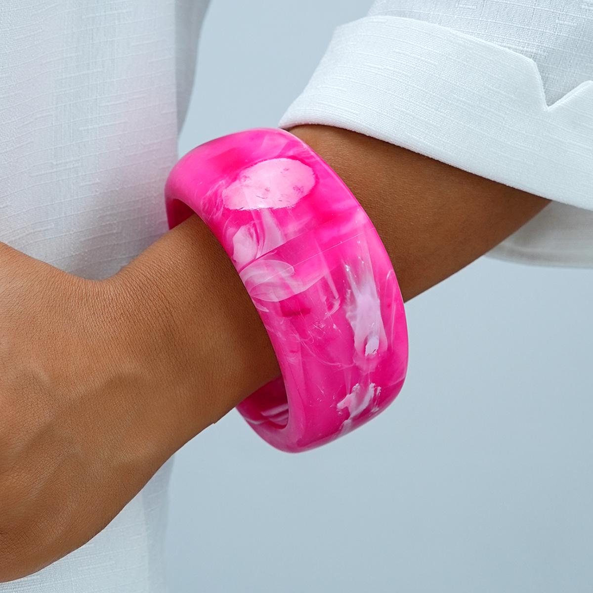 

Fashion Colorful Tie Dye Acrylic Bangle for Women Vintage Punk Minimalist Asymmetrical Bracelet Daily Wear Vacation Jewelry Gift