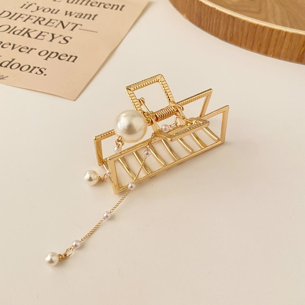 Metal Butterfly Pearl Butterfly Pendant Hairpin Pure Color Sweet and Lovely Gentle Girl Simple Hairpin