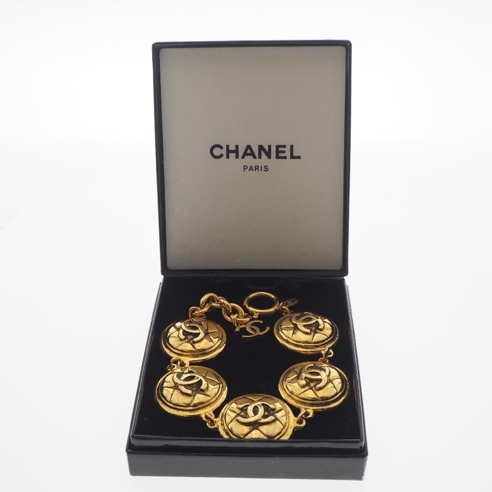 CHANEL COCO Mark Bracelet Matelasse vintage gold Plated Gold 71.2g Women Used