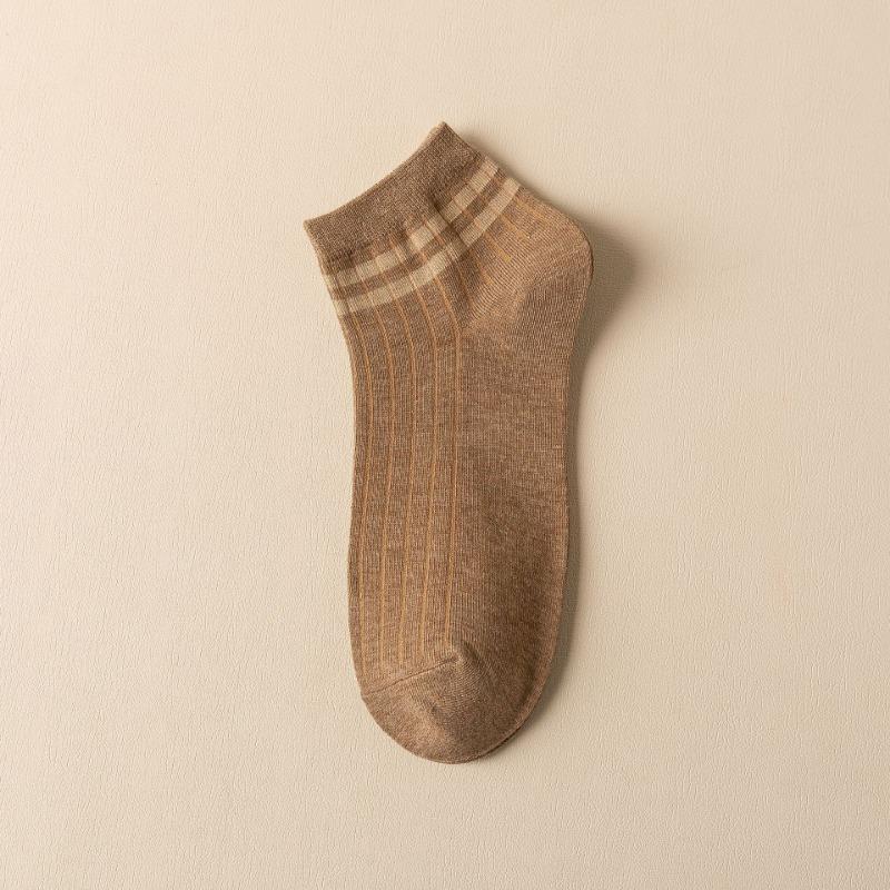 Men Spring and Summer New Two Bar Simple Sports Cotton Breathable Sweat Absorbing Short Tube Socks