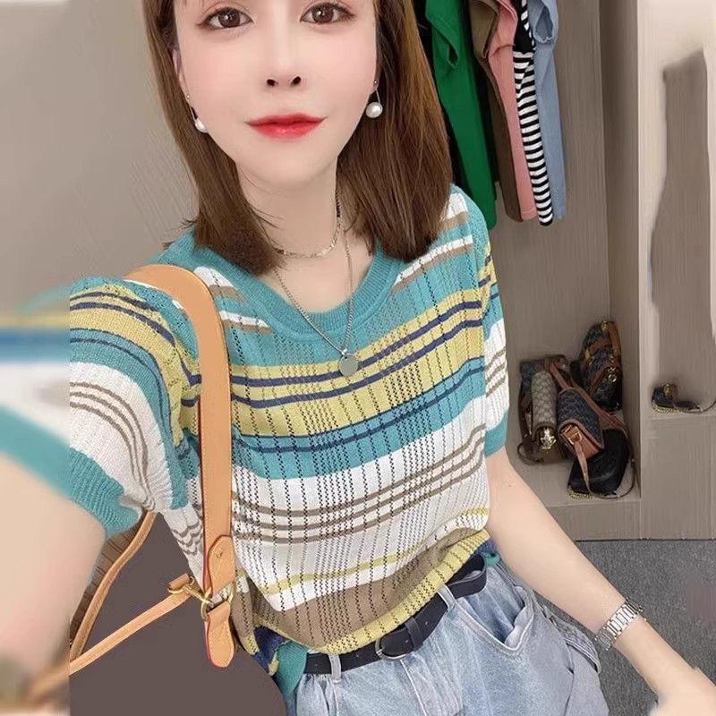 Neues regenbogenfarben gestreiftes T-Shirt für Damen Kurzärmeliges schickes Eisseiden-Top Sommer Hohlpullover