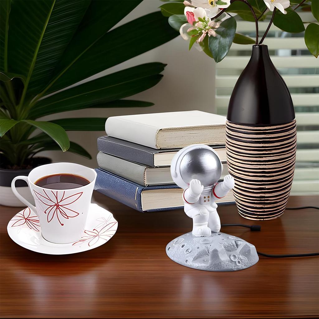 Cartoon-Astronauten-Schreibtischständer, Kreatives Ornament, Niedlicher Astronauten-Handyhalter, Praktisches kleines Objekt zur Schreibtischdekoration