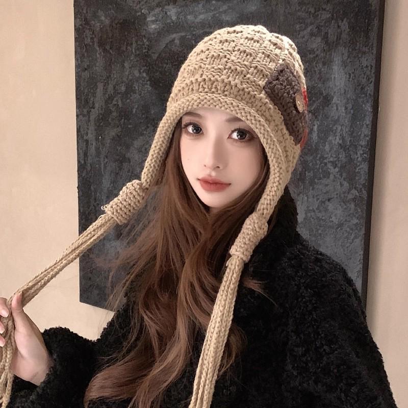 2025 Mode Roter Wollquastenhut: Damen Handgemacht Warm Zopfstrick für Herbst & Winter