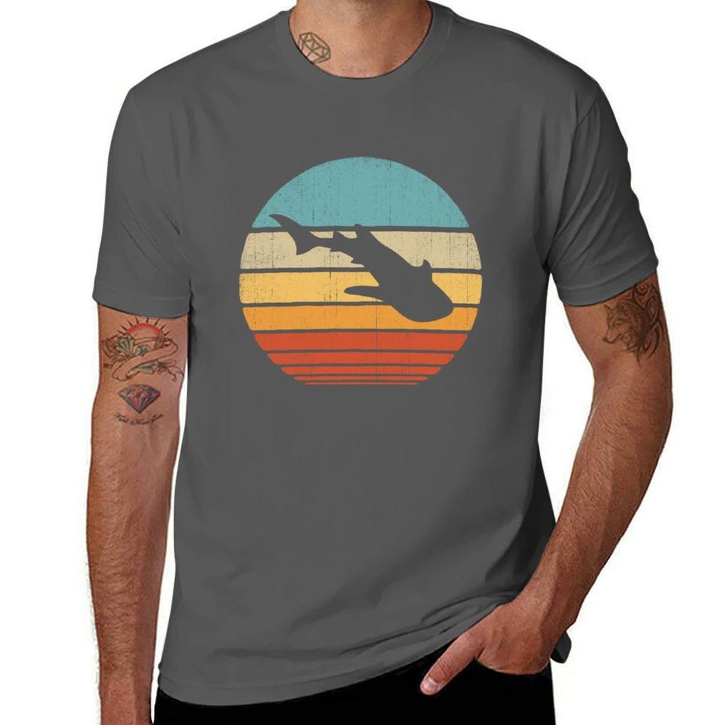 Whale Shark Retro Vintage 60s 70s Unisex Unisex Gifts Sea Animal Tshirt Utility Casual Work Tshirt