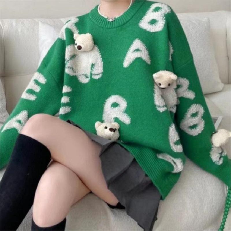 

Буквенный мультяшный объемный свитер с медведем женский осенне-зимний контрастных цветов ленивый модный темпераментный махровый вышитый вязаный свитер average size 53-298 зелёный
