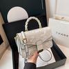 Hochwertige Damen-Tragetasche, Schlicht und Vielseitig, Modische Handtasche, Strukturierte Retro-Sattel-Umhängetasche