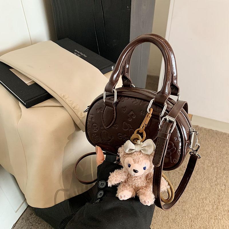 Premium retro small bag women's new versatile shoulder messenger bag hand pillow bag