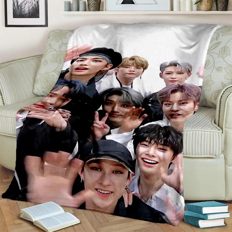 3D Kpop Stray Kids Korea Singer Blanket,Soft Throw Blanket for Home Bedroom Bed Sofa Picnic Travel Office Rest Cover Blanket Kid