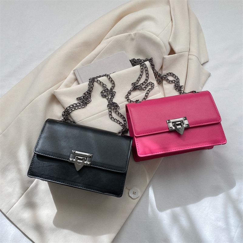 Trendy Retro-Kettentasche Damen 2024 neue Mode Schulter Umhängetasche trendige Persönlichkeit ins kleine quadratische Tasche