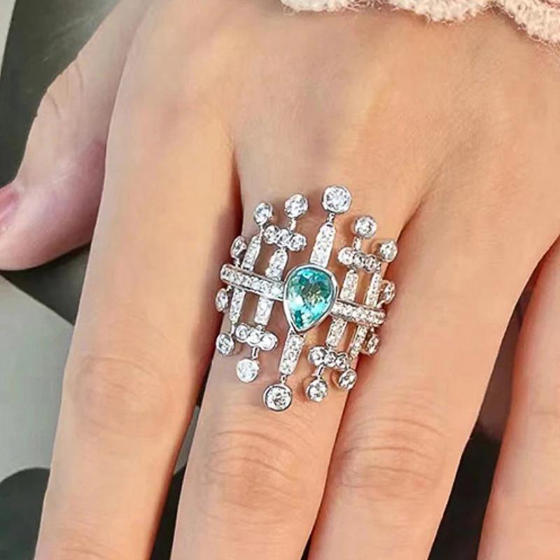 Huitan Newly Designed Geometric Rings with Pear Green CZ for Women Wide Band Gorgeous Female Accessories Wedding Trend Jewelry