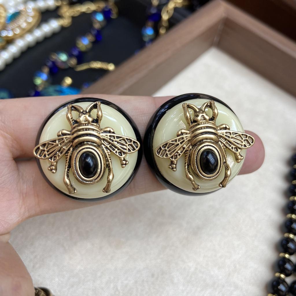 Jewelry Gold Retro Insect Animal Scarab Ear Shot Copper Plated Russian Gold Old Oval Earrings