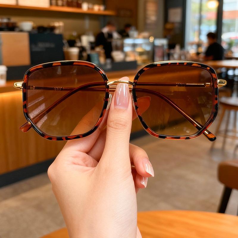

JYL TS Eyeglasses Unisex Plain Frame Anti-blue Light Heart Fashion 60008 A-11752 білий колір диму