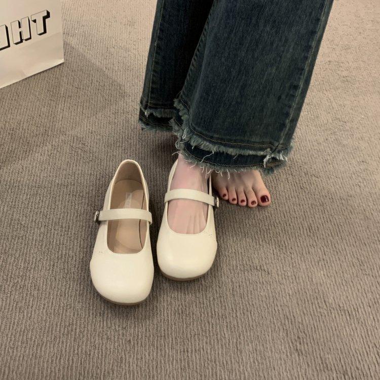 Pantofi simpli versatili cu fund plat și vârf rotund pentru femei 2025 primăvară nou versiune coreeană pantofi mici din piele cu cataramă cu o bară pantofi francezi Mary Jane