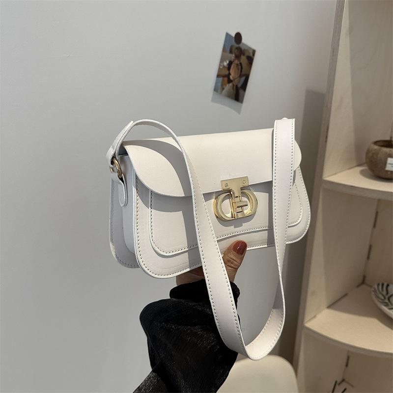 French Retro Fashion Underarm Bag Women's New Spring and Summer Commuting Casual Small Square Bag Fashionable Crossbody Bag Women