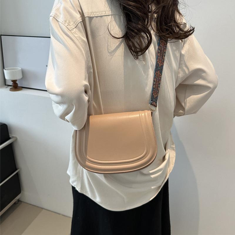 Yogodlns Fashion Small Flap Bag Designer Wide Strap Saddle Shoulder Bags Luxury PU Leather Crossbody Bag Trend Small Phone Purses