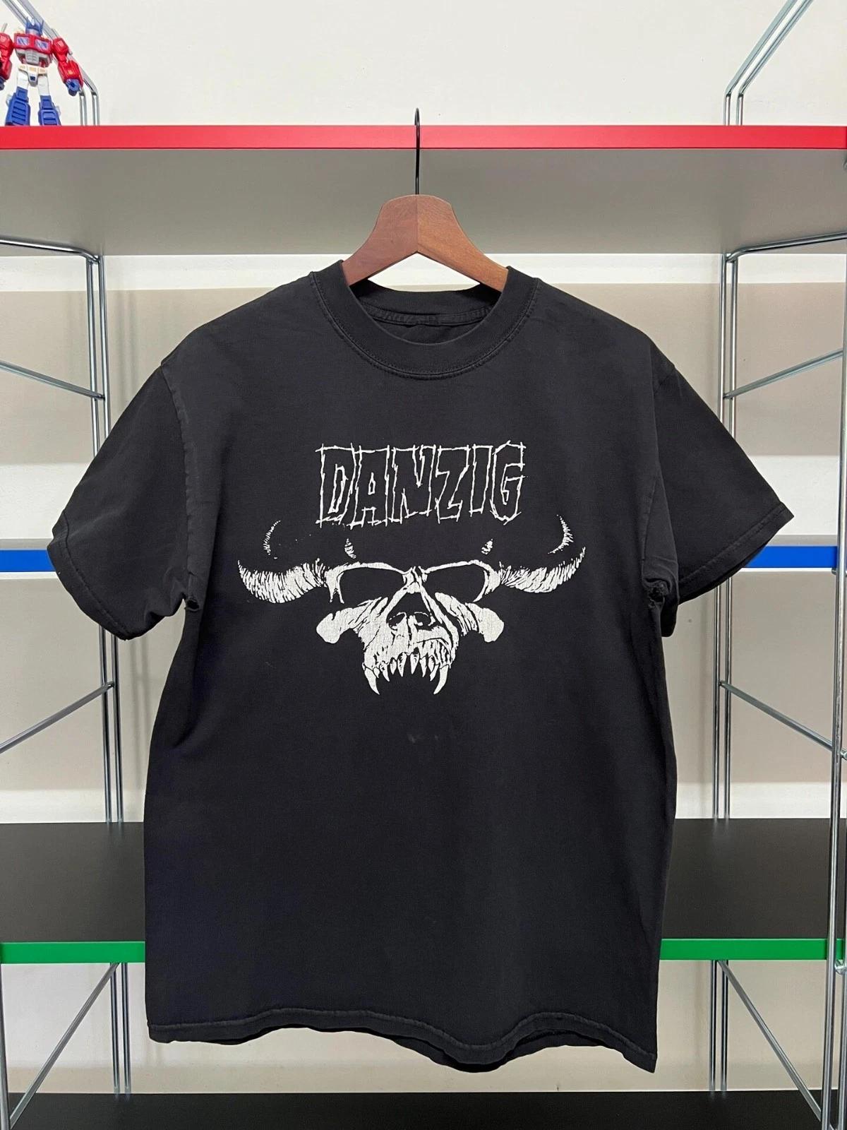 

Vintage Danzig T-Shirt 90s Band Tee Distressed Heavy Metal Shirt L