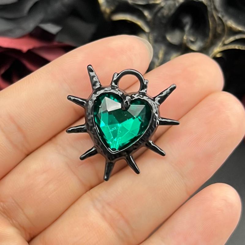 5pcs 30*29mm Goth Spiky Burning Heart Pendant Punk Thorn Heart Charms for Y2K Grunge DIY Jewelry Making Jewelry Craft Findings