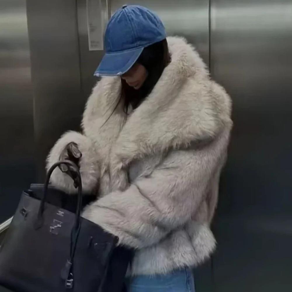 VAYLA Woman Autumn Winter Faux Fur Coat Plush Fluffy Women's Jacket New in Outerwears White Red Gray Black Wool Blends Coats