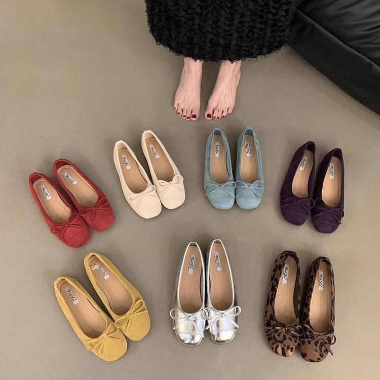 

Gentle ballet ladyshoes flats French candy soft sole silver new Chinese red single shoes autumn small fragrant women s shoes 35 красный
