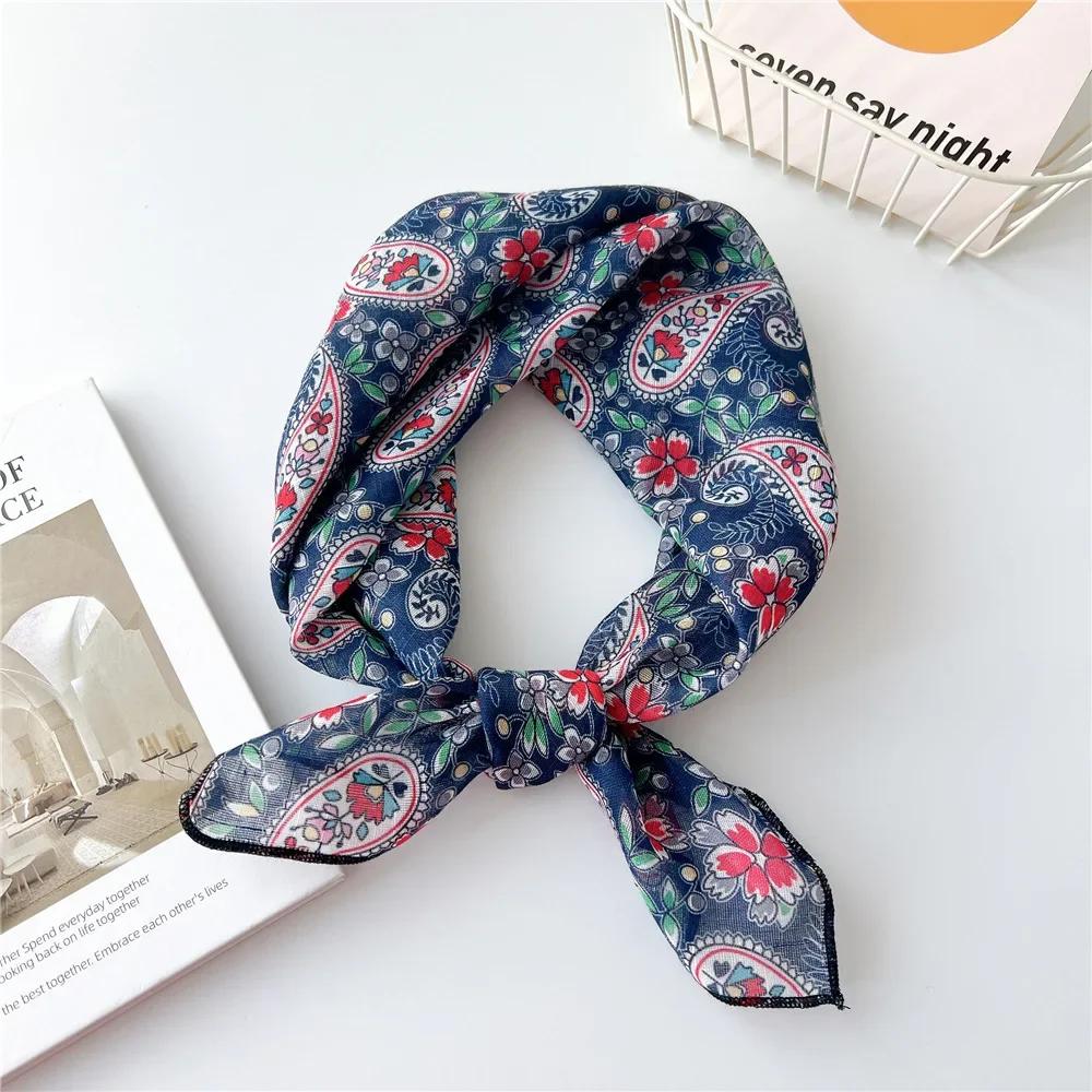Modisches Bandana-Kopftuch aus Baumwolle für Frauen, kleines Hijab, Blumendruck, Taschentuch, Haarschal, 55 cm, quadratische Stirnbänder, Halstücher