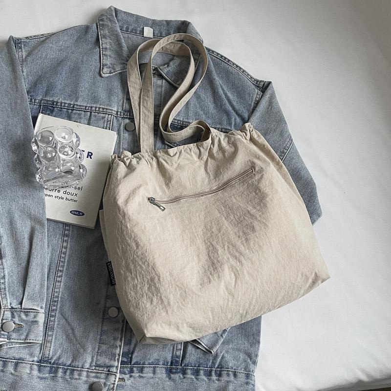 Женская сумка через плечо большой вместимости — фото 13