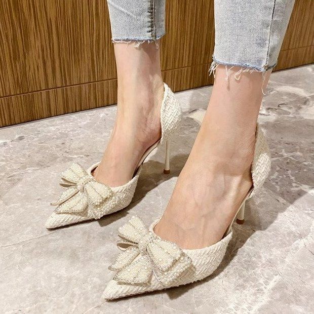 French Temperament Hollow Crystal High Heels Women's 2025 Spring and Autumn New Shallow Mouth Pointed Thin Heel Single Shoes Are Not Tired