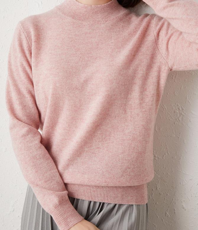 

Elegant Black Slim-Fit Knit Sweater for Women, Half-High Neck, Long Sleeve, One Size, Perfect for Autumn and Winter One Size