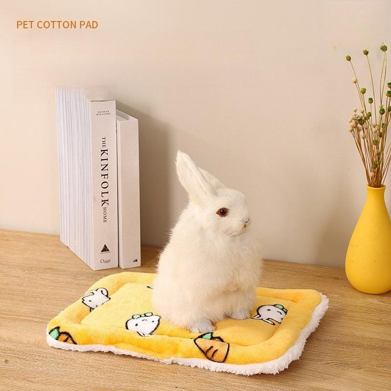 Small Pet Flannel Cage Mat Double Sided Warm Winter Sleeping Cushion Pad for Rabbit Bunny Cat Puppy