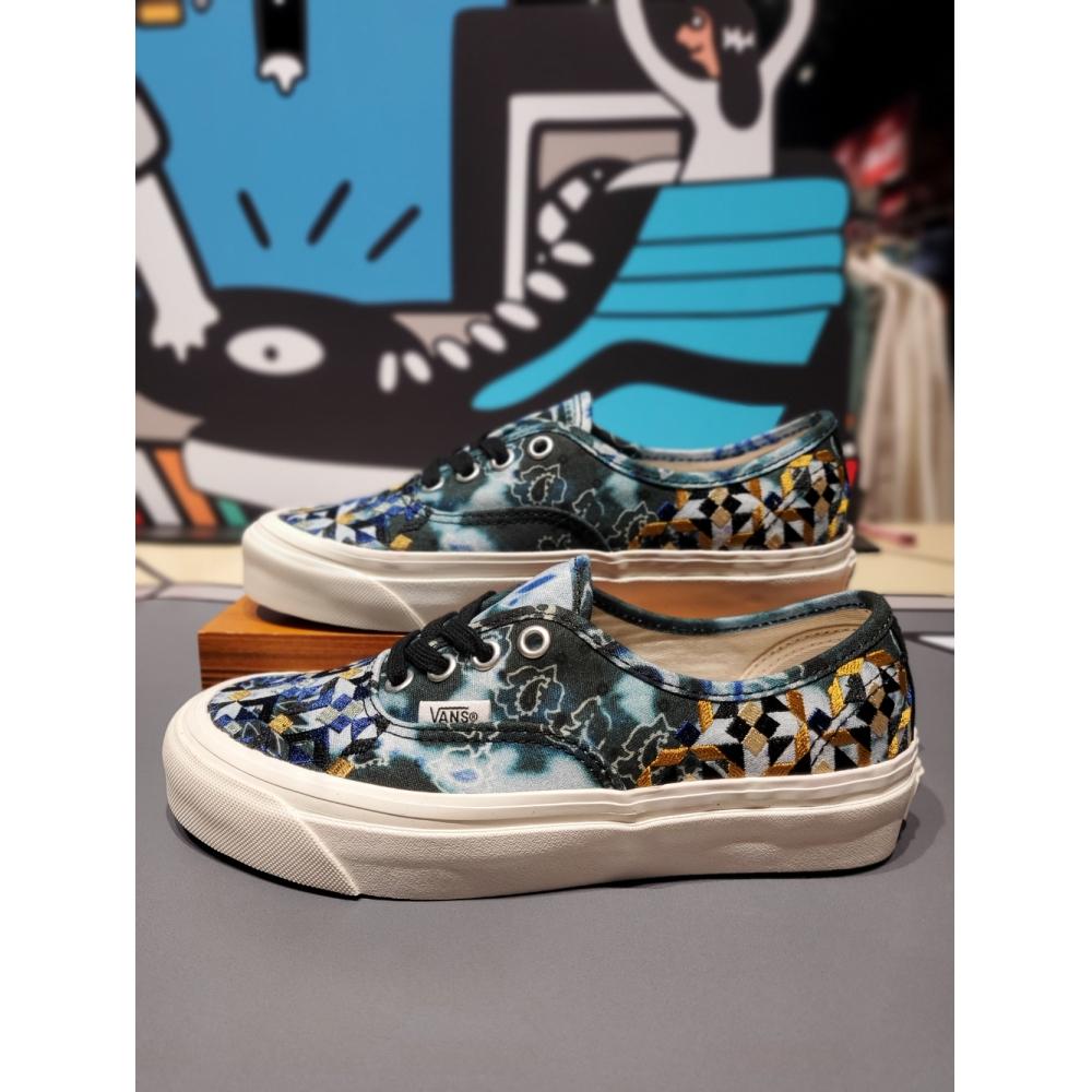 

Vans [Vans] Кроссовки унисекс Anaheim Factory Mosaic Authentic 44DX Black VN0A54F2BLK