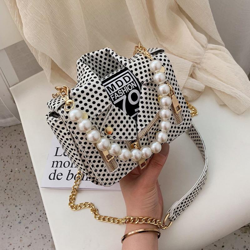 

Модная одежда в горошек, маленькая квадратная сумка 2024 года, новая жемчужная портативная женская сумка через плечо, сумка-мессенджер с цепочкой белый